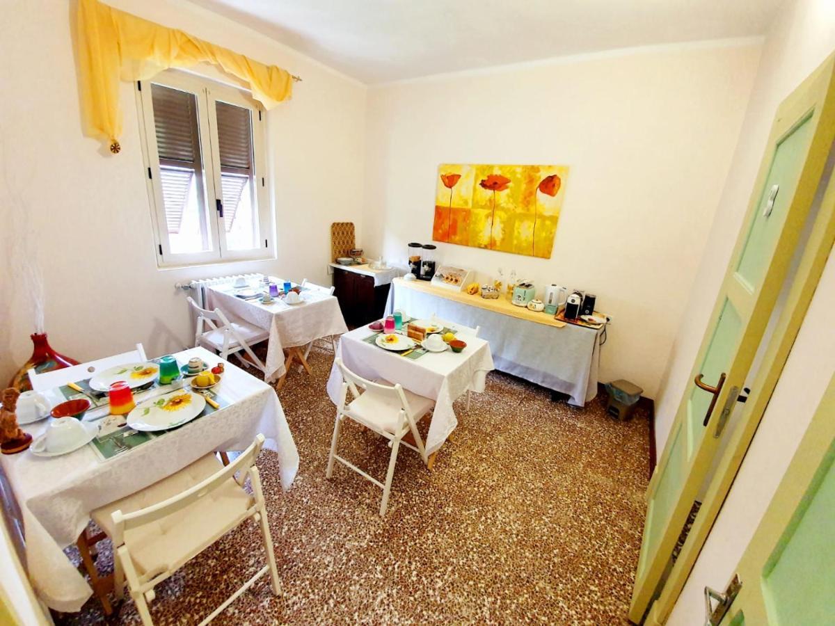 Bed and Breakfast Il Girasole ...At Andorus' House Erli Exterior foto